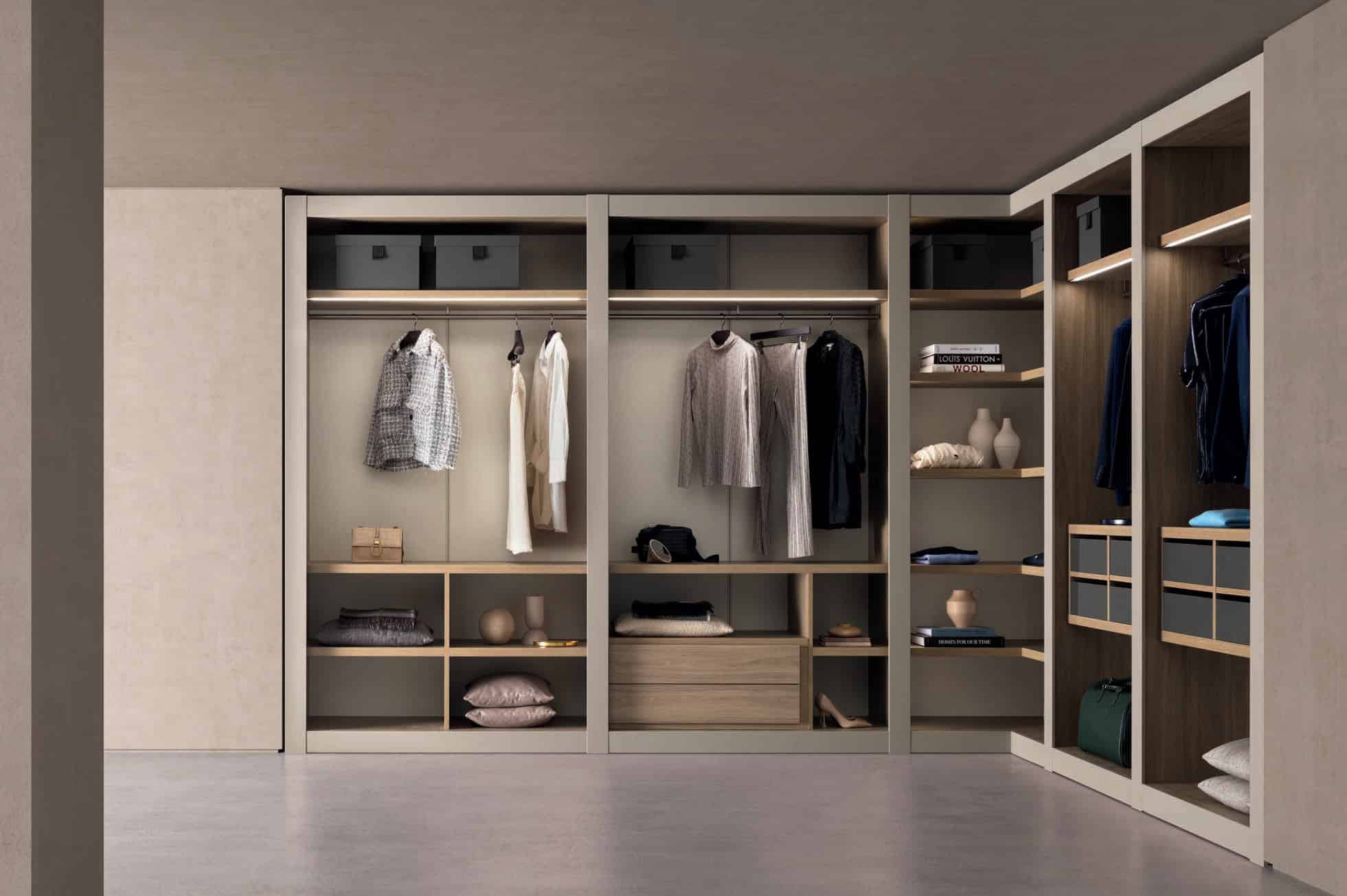 Pianca Sipario Noce Dorato materico structure and Ecrù matt lacquered frames, Bon Ton materico back panels. Noce Dorato materico drawer unit, cubbies and shelves, cubby boxes in Elephant synthetic leather